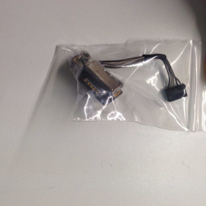 Conector de carga Macbook A1278, A1286